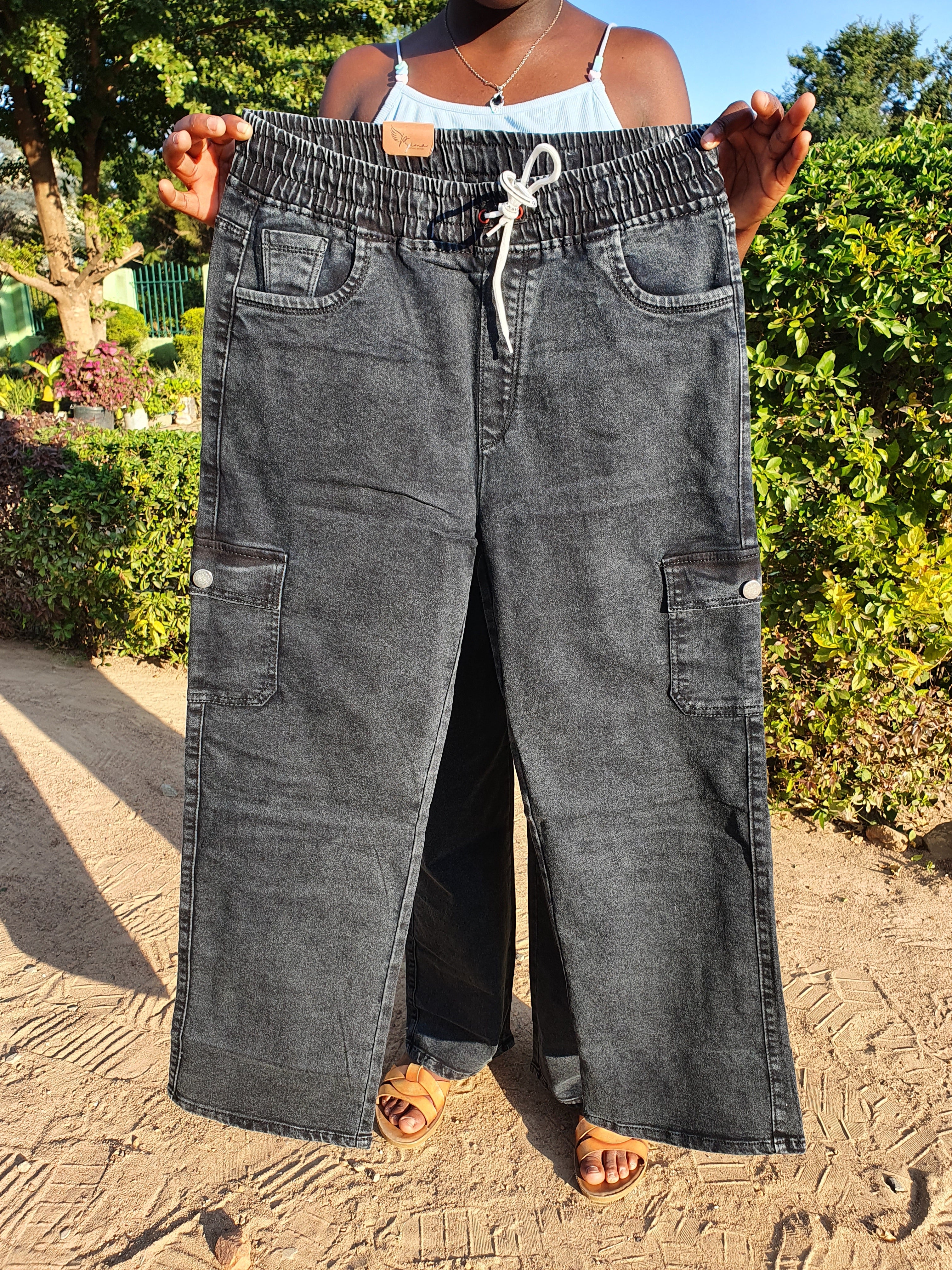CARGO JEANS