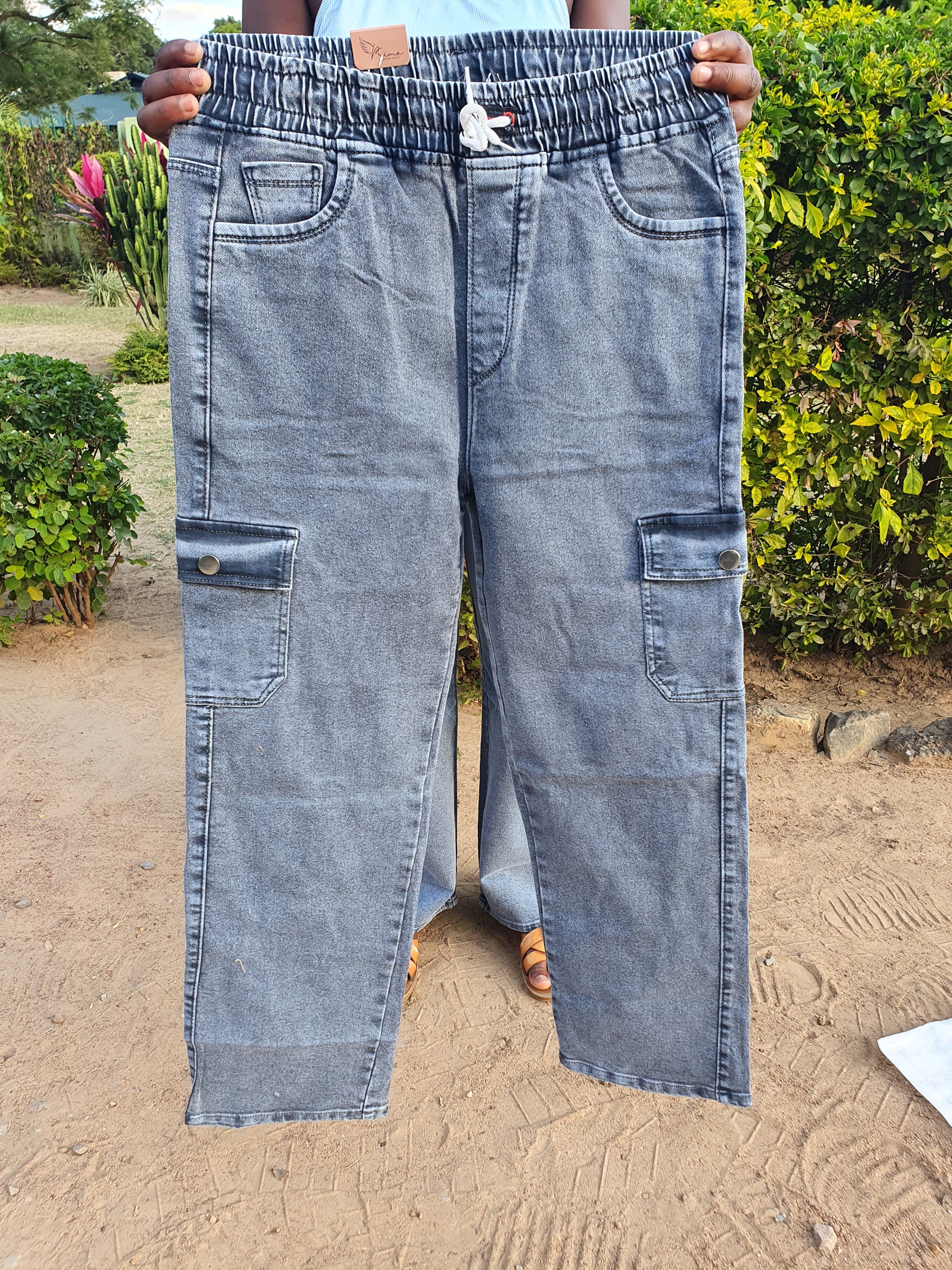 CARGO JEANS