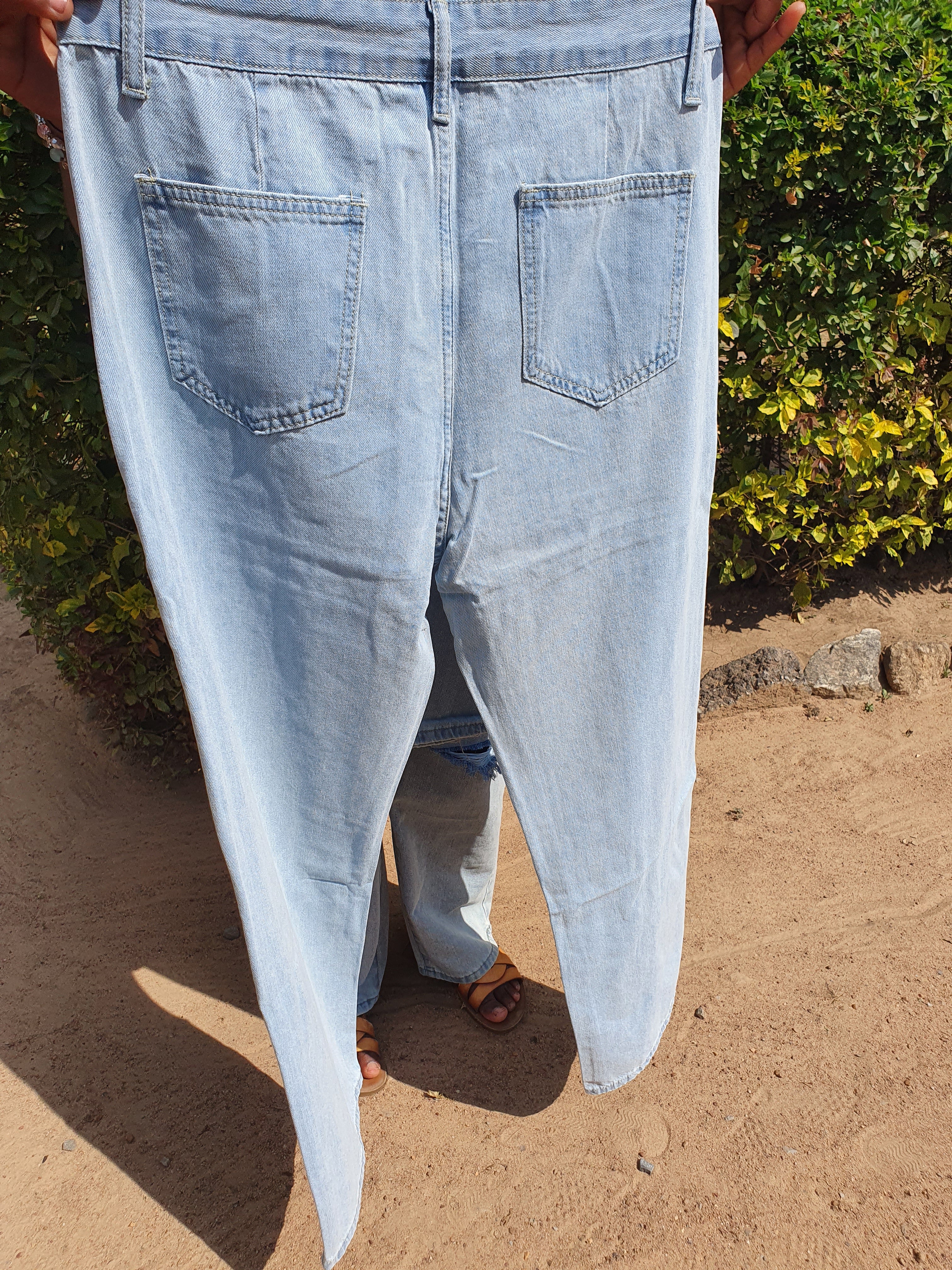 BOYFRIEND JEANS
